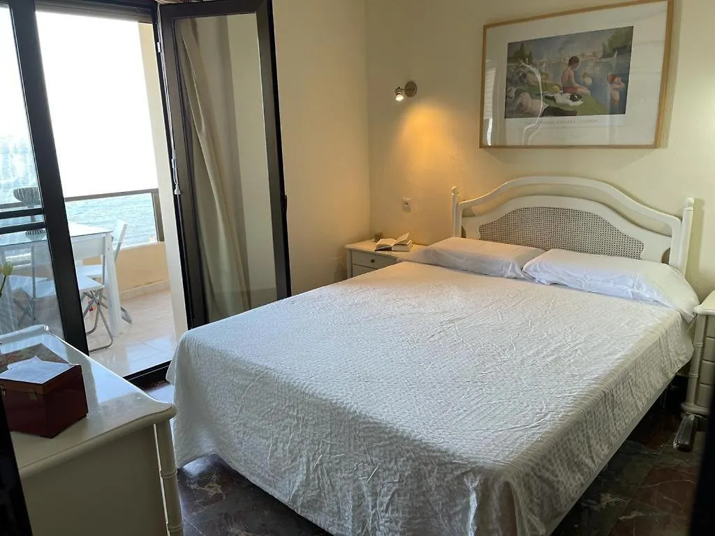 Apartamento Primera Linea Playa. Fuengirola Spain